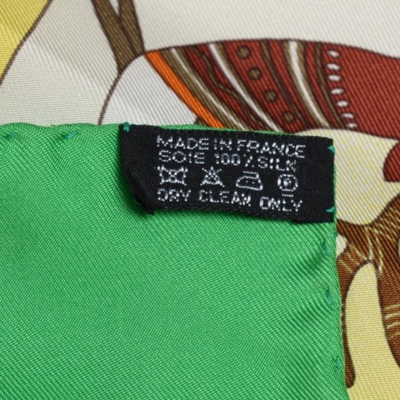 HERMES  Silk La Vie Du Grand Nord Scarf 90 - Picture 6 of 6